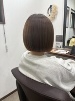 トキ(TOKI.FUKUI)&nbsp;ラインで魅せるキリッパ×くすみ透明感