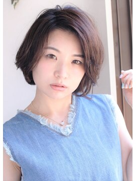 ネオリーブ コパン 鶴見店(Neolive copain) 大人女子のシンプルな美しい流れのグラデーションボブ