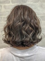 クアトロ グランシュ 川崎店(QUATRO × GranCieux)&nbsp;ナチュラルブラウン外ハネミディアム★QUATRO★