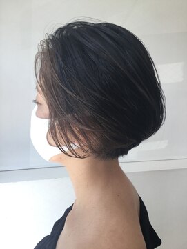 パイロヘアー(Pairo hair) 風になびくショートボブ