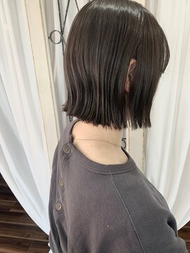 ニコラ(NICOLA) 短めボブ×アッシュ