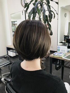 美容室 フォーリア Foglia すっきりショートボブ