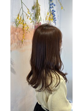 フィッカ(FIKKA) 透明感あるニュアンスカール