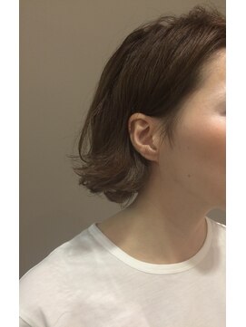 ミラートーク(MIRROR TALK) 切りっぱなしボブ