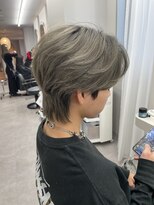 リッカ(LICCA)&nbsp;【LICCA NOE】韓国風センターパートマッシュウルフ