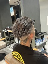 スウェル 柏店(Swell)&nbsp;シルバーメッシュ×メンズパーマ [柏/メンズサロン]