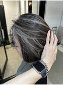 小顔ヘア アッシュカラーグレージュハイライトカラー◎