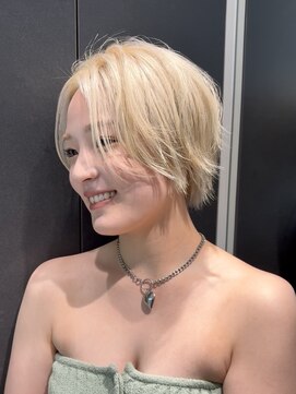 ロンドアジュール 横浜(Lond azur) ★ハイトーンとショートの相性が一番可愛い！ショートヘア横浜