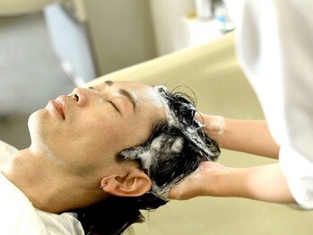 リョウ(RYO)の写真/【大船駅近】頭皮クレンジングで頭皮の汚れをスッキリ◎極上ヘッドスパで日頃の疲れをリフレッシュ！