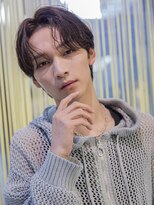 シティ(CITY) フェザーパーマブルーブラックショートセンターパートガイルヘア