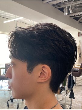 メゾンフォーメン 心斎橋店(Maison for men) センターパート/韓国風/ニュアンスパーマ/フェザーパーマ