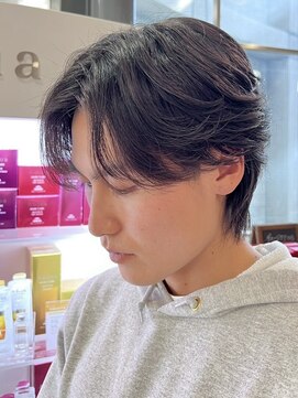 アウラ(AURA) 盛岡駅毛流れセンターパートニュアンスパーマフェザーパーマ30代