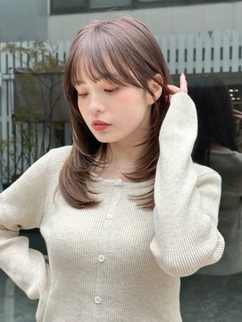 オムニス 表参道(Omnis) 美髪レイヤーカットミディアムヘア前髪あり透明感ラテグレージュ