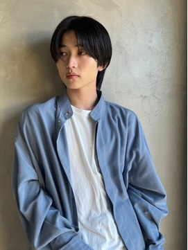 キュー(Cue_) 韓国風ナチュラルストレートセンターパート