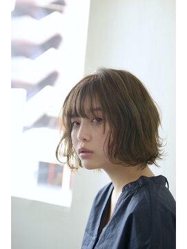 ビッケ(Vicke) 【Vicke渋谷】ヌーディーベージュ×シースルーボブ