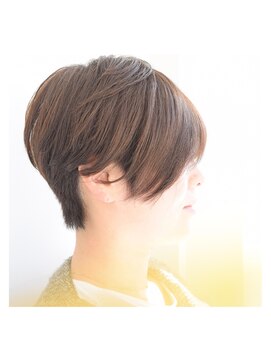 ヘアアンドフェイシャル ヴィトリーノ(Hair & Facial Vitrine) ☆かっこいいのに女っぽい！ハンサムレディーショート☆
