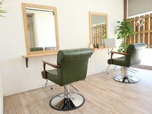 イチカ(ichica)の雰囲気（広々とした店内で人目を気にせずサロンタイムを過ごせます。）