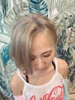 カペリマレーナ(Capelli Malena)&nbsp;ホワイトシルバー