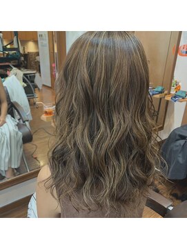 アンジェリーク ハイライトカラー/ハイアンドロー/くるくる/ふんわりカール