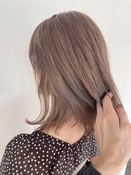 オーシー 四ツ井店(O'sea) ミルクティーアッシュ