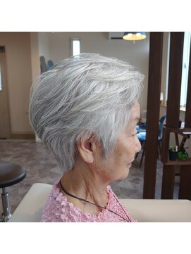 クラン(CLan) 「グレイヘア」ボリュームパーマ