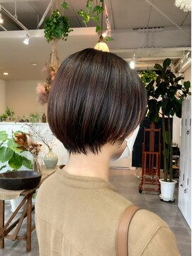 タオ(tao) 艶丸みショート