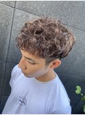 外国人風パーマ ベージュカラー