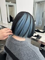 ジーナ オモテサンドウ(XENA)&nbsp;インナーカラー×ハイトーン（表参道）