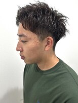 ヒュイル バイ ニアウ(Hwyl by Niau)&nbsp;メンズマッシュパーマニュアンスパーマスパイラルパーマ刈り上げ