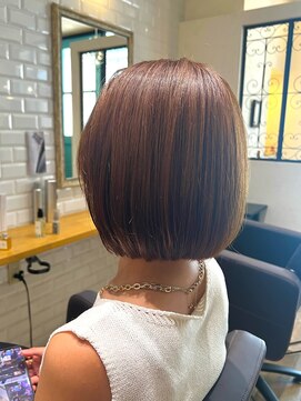 カーラ(Cara) ミディボブ