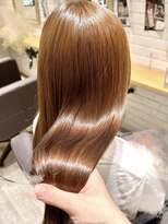 カーラ(Cara)&nbsp;艶カラー × 透明感ベージュブラウン