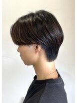 ネクストフォーヘアー(NEXT for hair)&nbsp;リバースセンターパート　黒髪　毛流れ