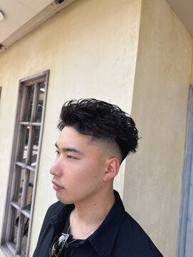 エイミーバイアフロート(amie by afloat) 【伊藤指名限定】宮城リョータ風パーマ×スキンフェード