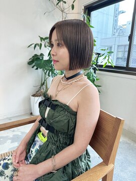 フェイヴィーズ(FavyS) 柔らかブラウングレージュミニボブ