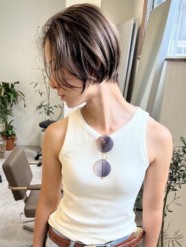 キノ(kino) ハイライト/ショート/レイヤーカット/韓国/顔周り/ブリーチ