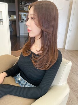 ウル(uLu.) 【韓国へア】レイヤー/顔周りカット/フェイスレイヤー/