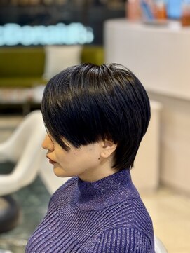 モア 下通店(MORE) ブルーブラック×ショート