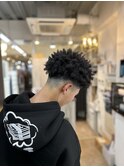 針金パーマ　スパイキーショートアフロ