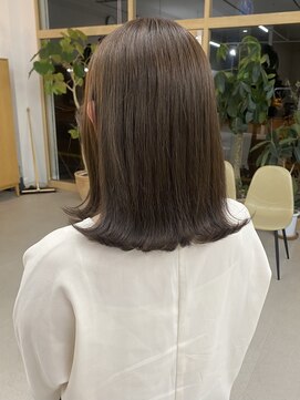 ミリ 奈良店(mm) オリーブベージュ/近鉄奈良/奈良/学割/赤み消し/外はね/透明感