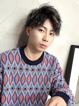 メロディー(MELODY) ツイストスパイラルパーマ&ハイライトカラー