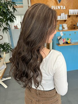 ピニャ(PiiNYA) 外国人風ハイライトヘア★