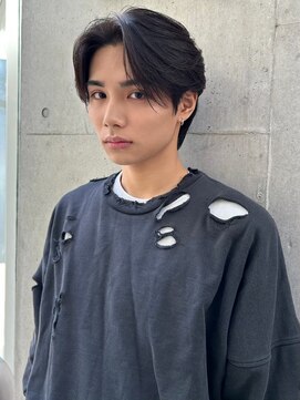 ニコ トウキョウ ロジック(nico TOKYO Logic) センターパートニュアンスパーマフェザーパーマ