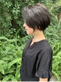 暗髪ショートボブ