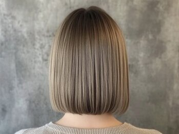 トゥーフォーワンヘアー(241Hair)の写真/４,50代女性のためのショートヘア♪ハイレベルな技術とデザインで理想を叶える*【ハイライト/石川町】