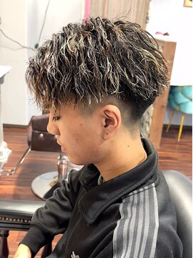 リ メイロ(Re.Meiro) ツイストスパイラル【メンズ/パーマ/眉毛/沖縄市/美里】