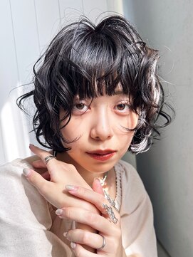 アイティーバイアルバム 下北沢店(IT by ALBUM) ショートくびれミディボブグレージュ暗めカラー_F21039