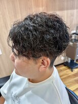 リラックス(Re:LUCK'S)&nbsp;センターパート　強めツイストスパイラルパーマ