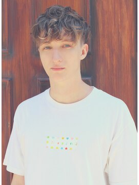 ジジバイワースホワイル(jiji by WORTH WHILE) メンズ ファッジ風　クセ毛ダウンパーマ