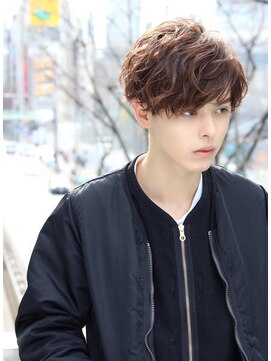 ネイビー(NAVY) ヌメロスパイラルマッシュ オシャレで大人なウェーブパーマ