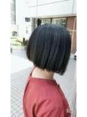 ショートボブ